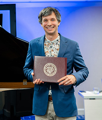 Photo of Dr. Benjamin Krause