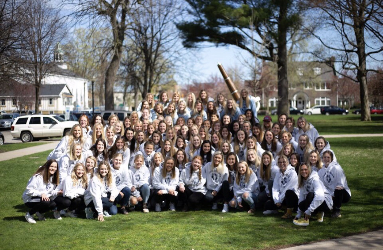 The SIB sorority in front of the Hope College anchor