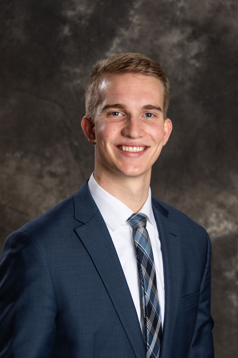 Portrait of Holden Dippel